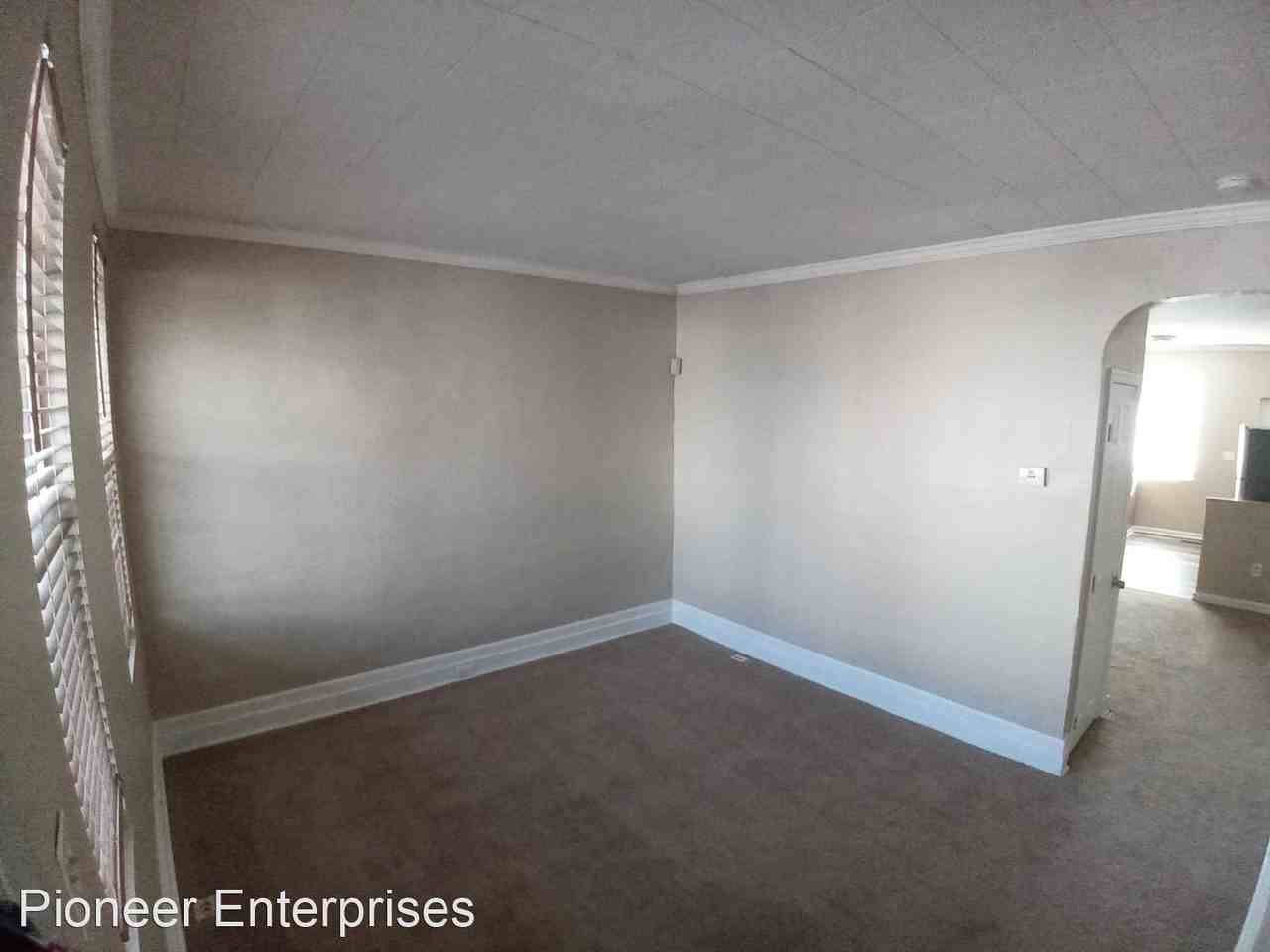 2249 Cedley St - Photo 2 of 27