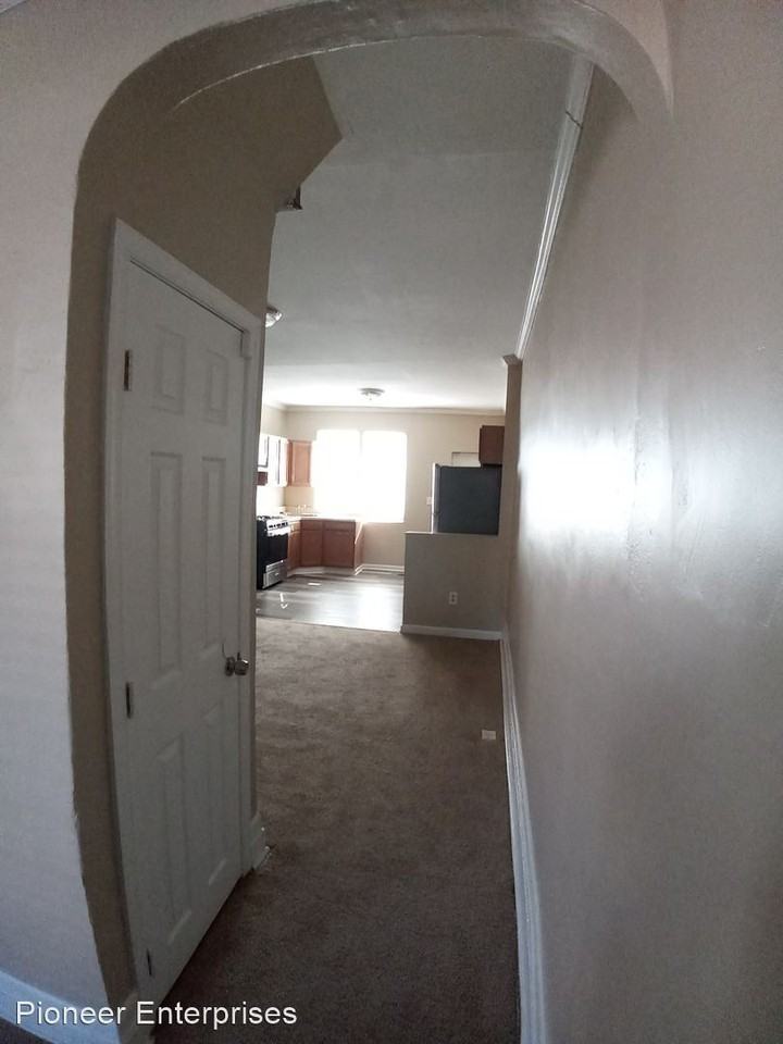 2249 Cedley St - Photo 3 of 27