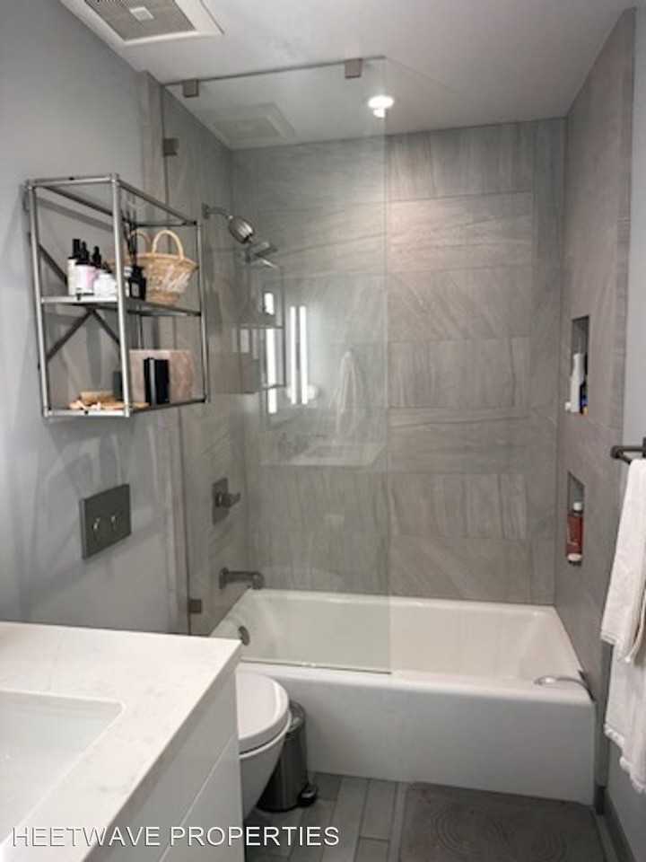 466 D Avenue - Photo 2 of 8