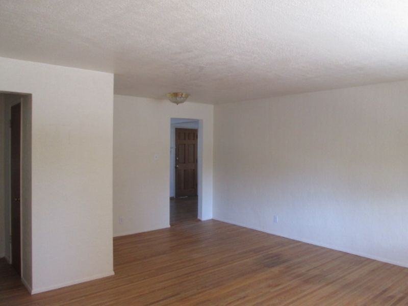 6208 Zimmerman Ave NE - Photo 2 of 13