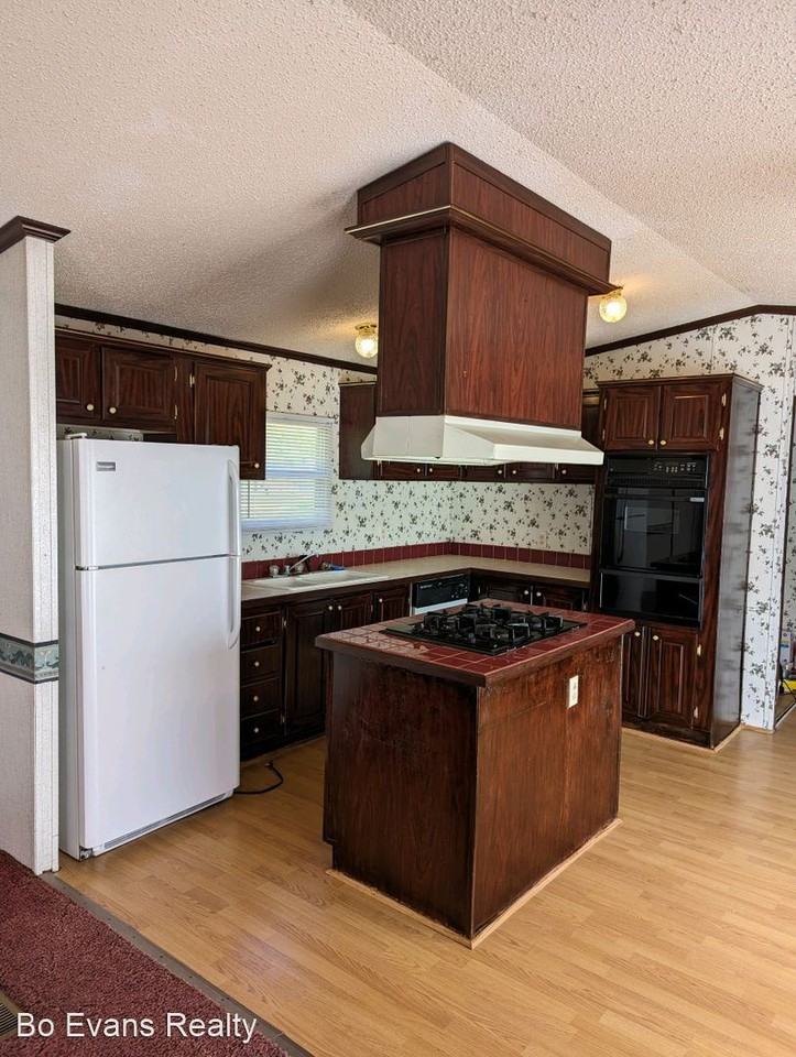 40 Penny Pkwy - Photo 3 of 23