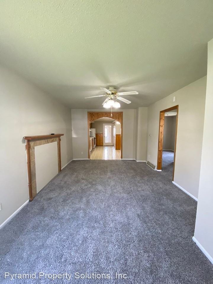 2947 Mahaska Ave - Photo 2 of 21