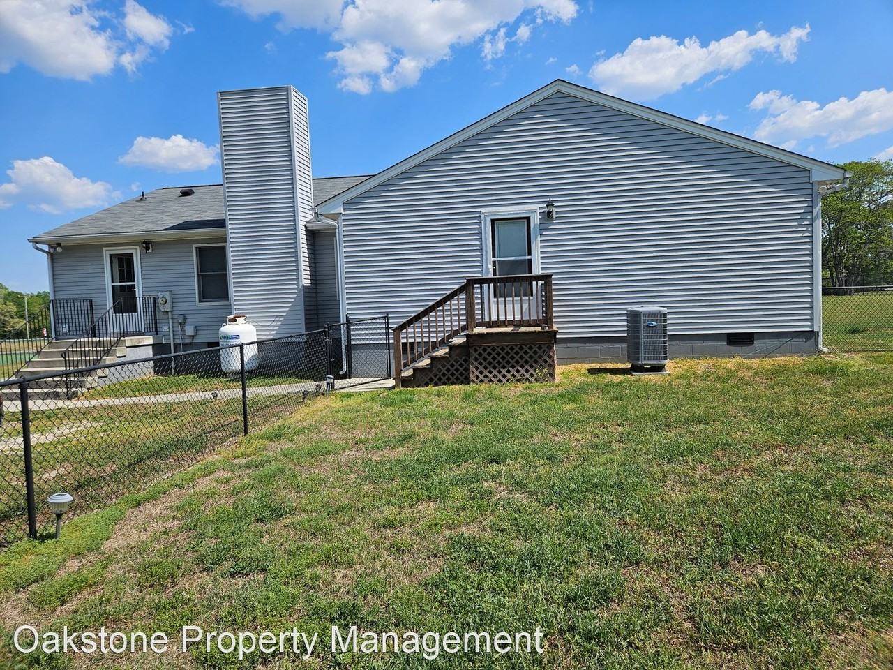 5768 Richmond Hwy - Photo 2 of 21