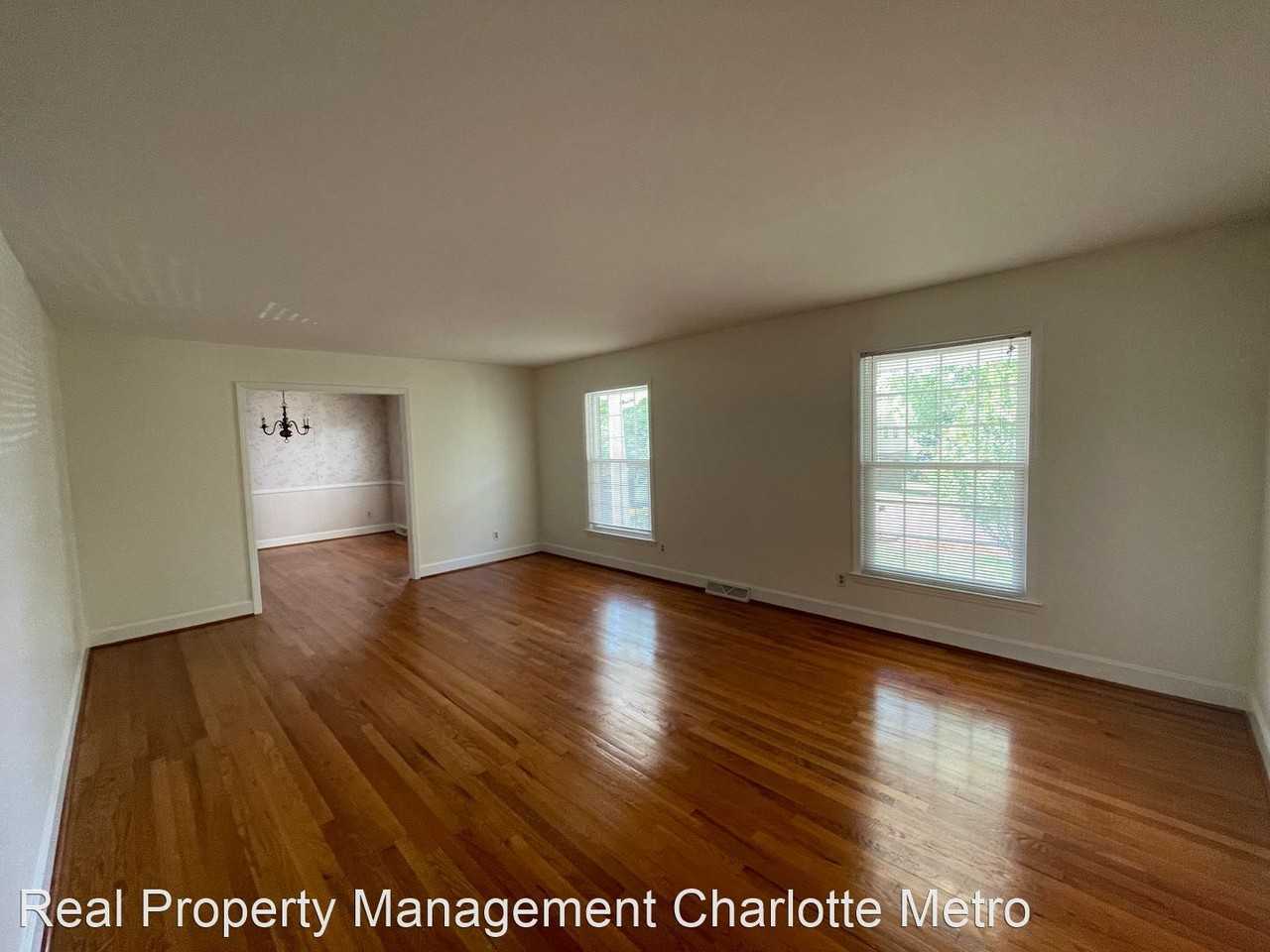 7327 Meadowdale Ln - Photo 3 of 11