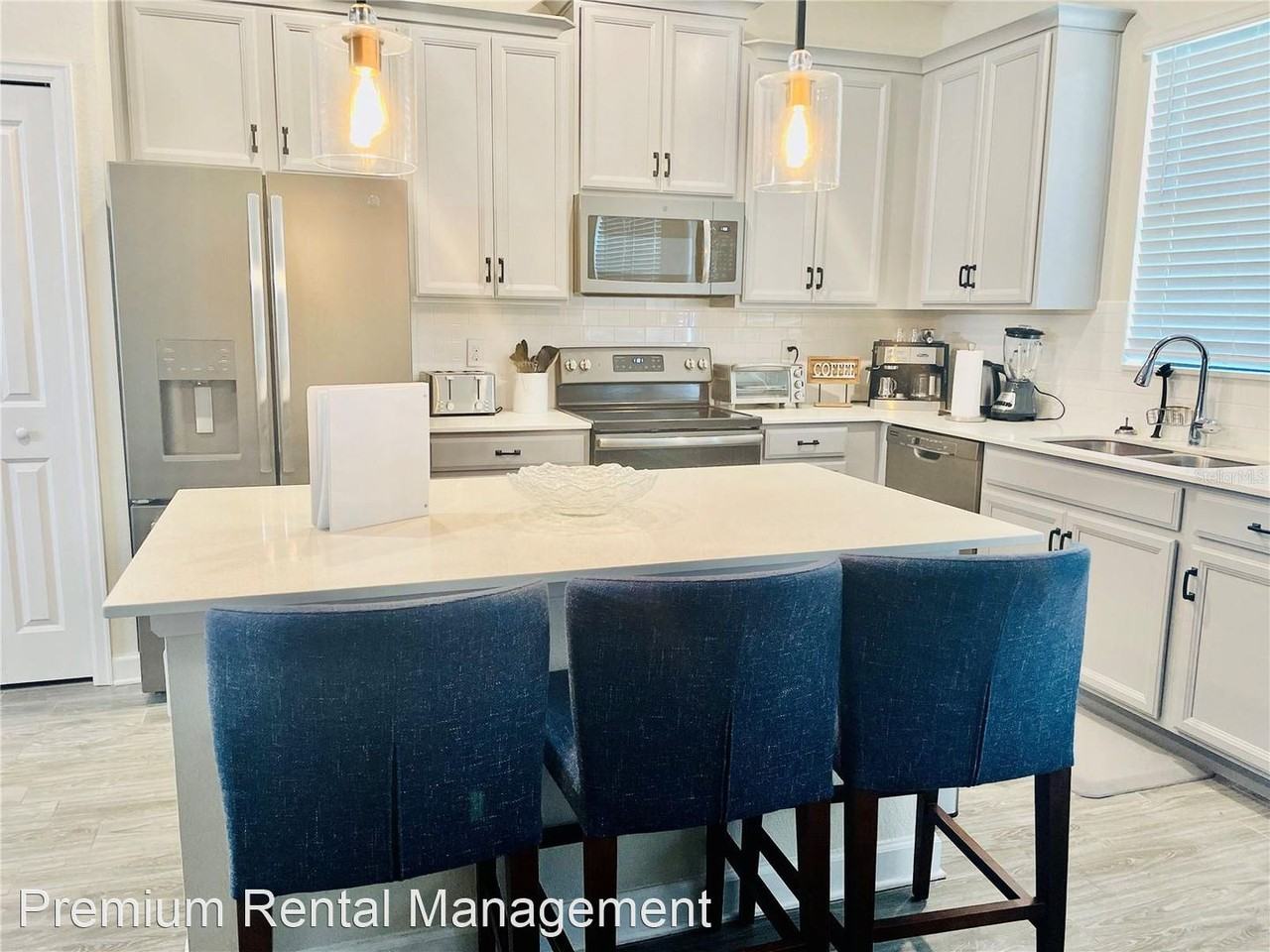 1233 Payne Stewart Dr - Photo 3 of 12