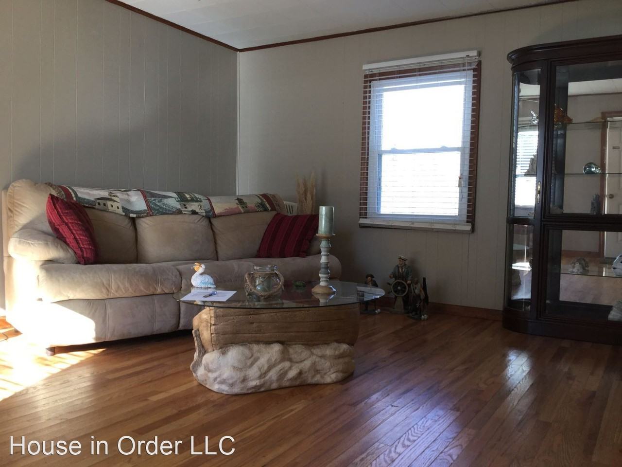 1451 Dana Rd - Photo 2 of 10