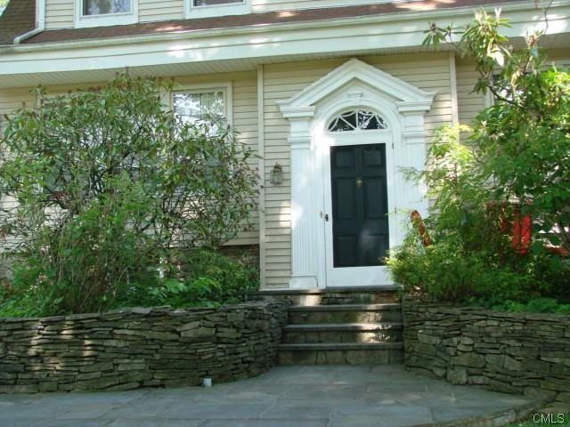 1 East Ave - Photo 3 of 24