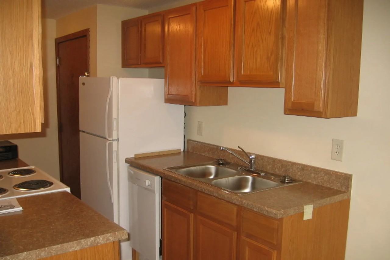 5980 Anna Ave Ne - Photo 2 of 13