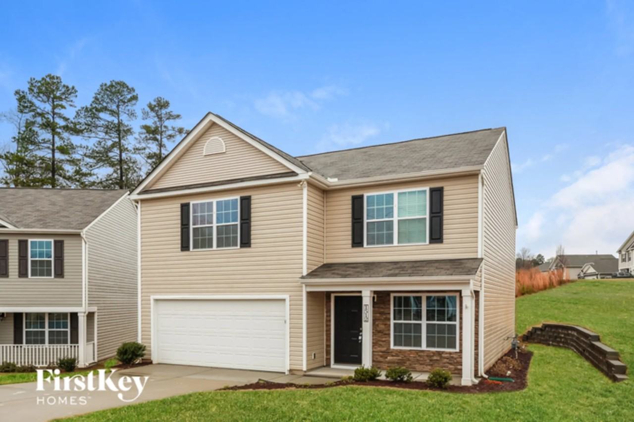 1512 Summer View Ln - Photo 2 of 15