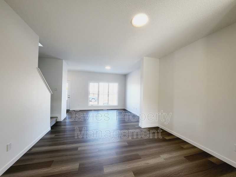 5243 Edgemont Blvd Nw #MAIN - Photo 5 of 17