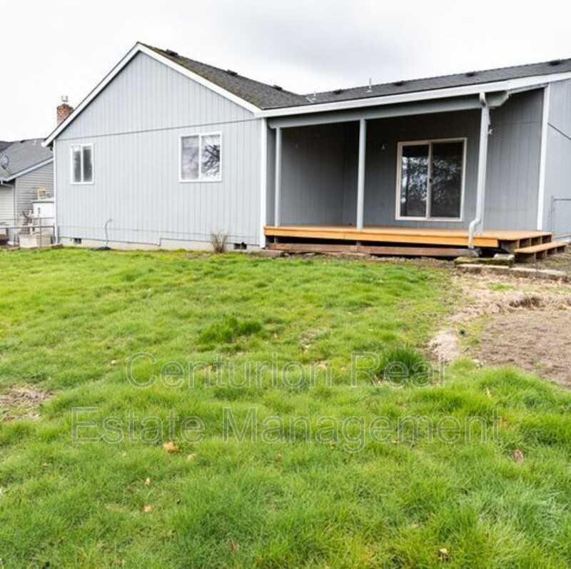 442 Nw Jasper St - Photo 3 of 26