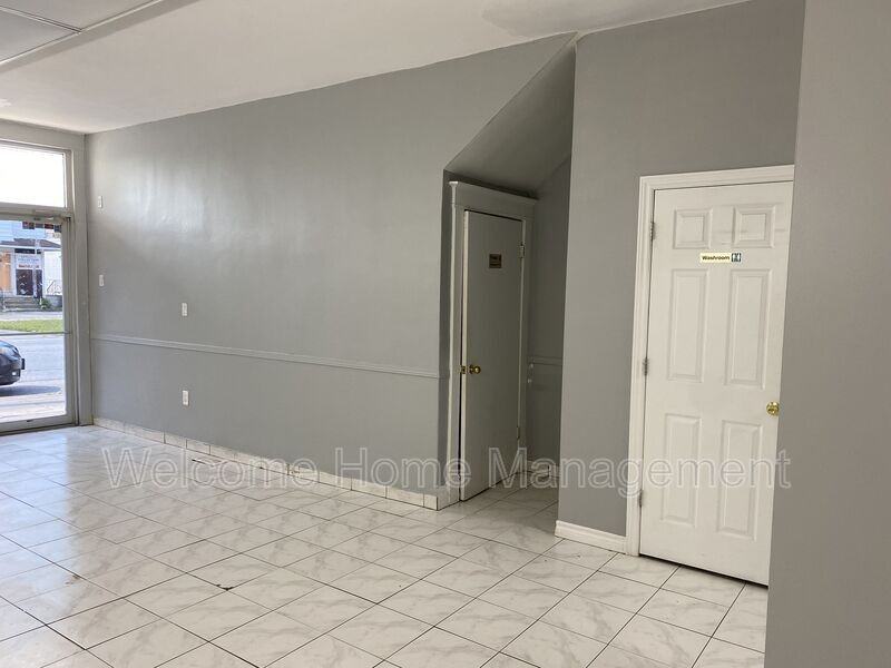 251 Church St - Photo 4 of 10