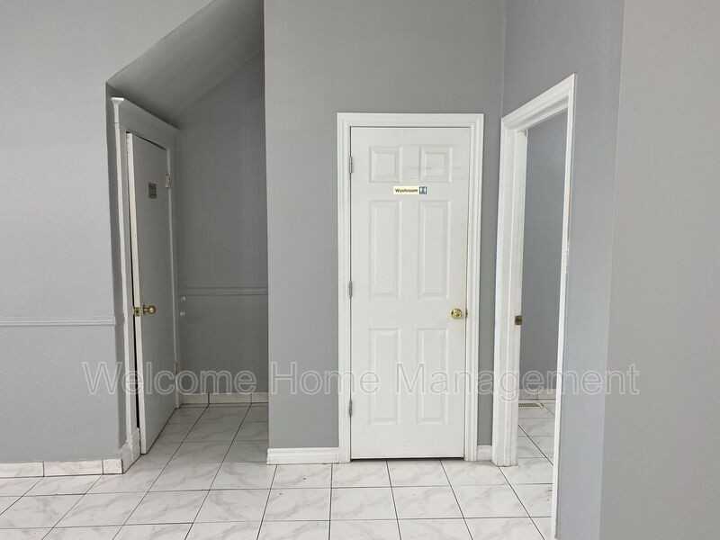 251 Church St - Photo 5 of 10