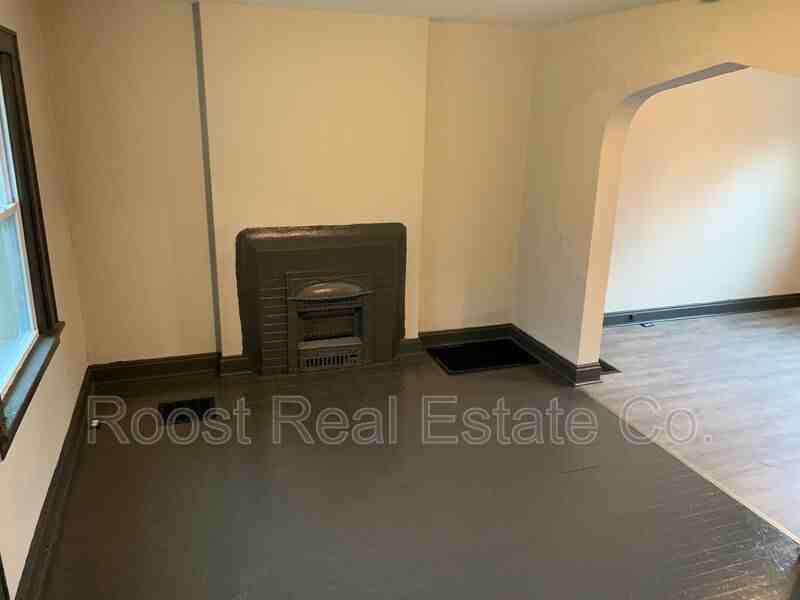 2069 E 5th Ave - Photo 3 of 19