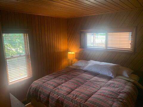 5720 Lake Edge Rd - Photo 3 of 8