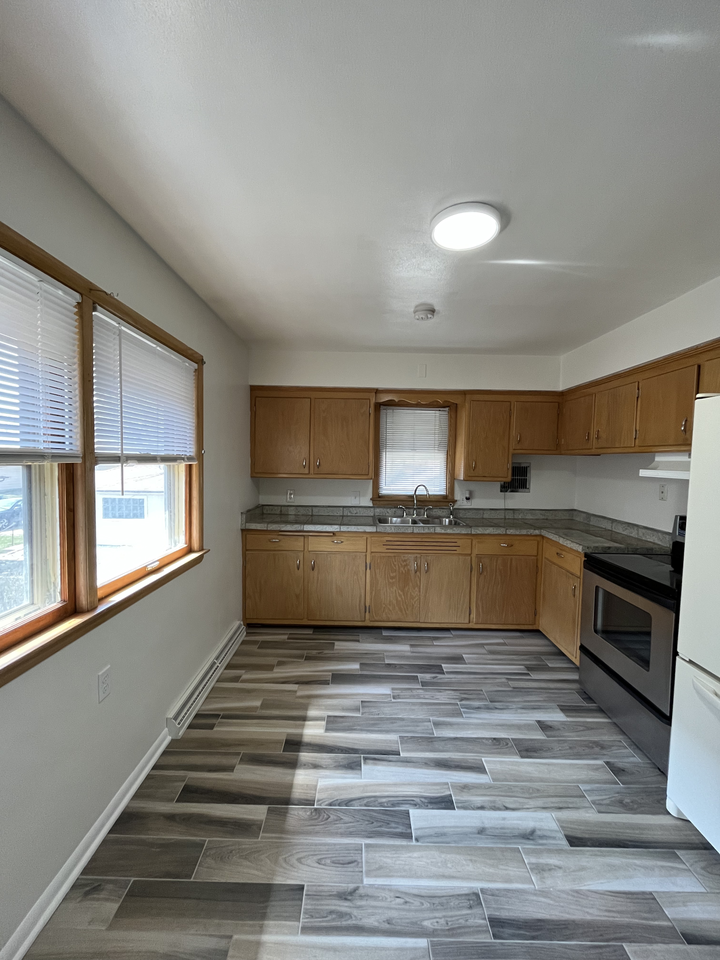 4141 N 84th St #4141 - Photo 2 of 16