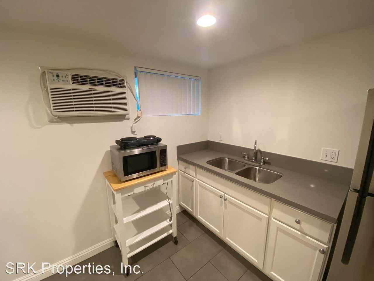 10914 Rose Avenue - Photo 3 of 8