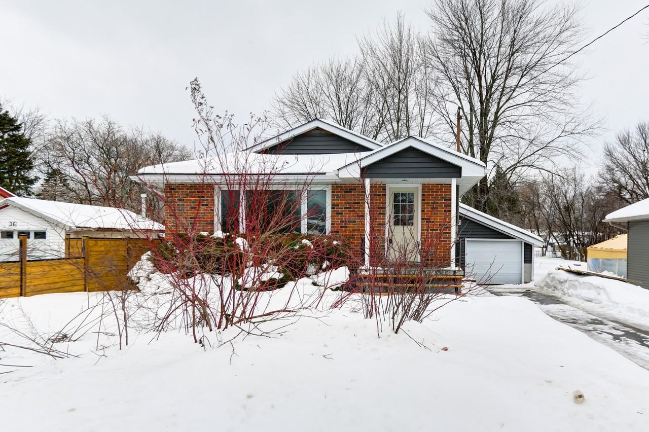 34 South St, Orillia, ON L3V 3S9, CAN 2 unit Rentals Zumper