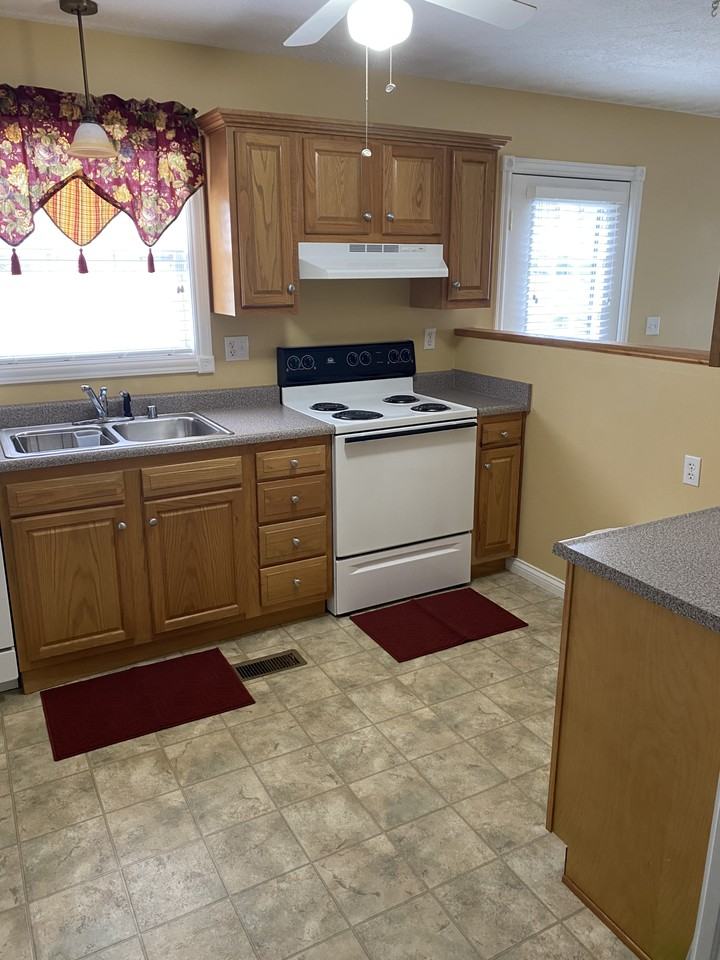 713 Parkway Ave #713 - Photo 2 of 11