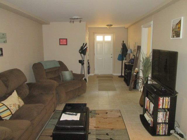 881 Court Rd - Photo 2 of 10