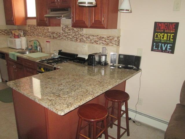 881 Court Rd - Photo 3 of 10