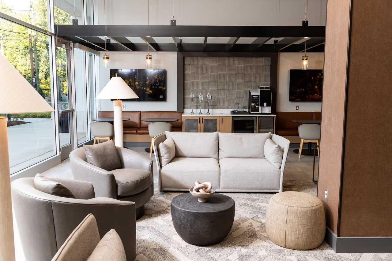 Tower on Tenth - Photo 6 of 24