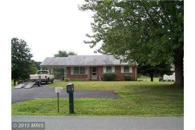 26136 Lafayette Dr - Photo 2 of 4