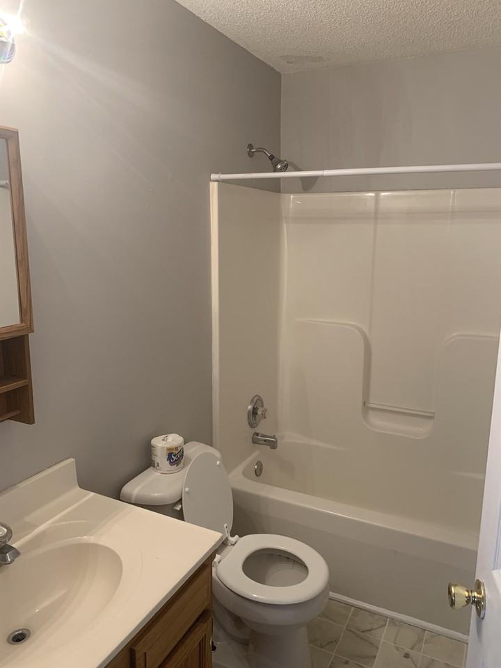 70 Leslie Ln #1 - Photo 6 of 10