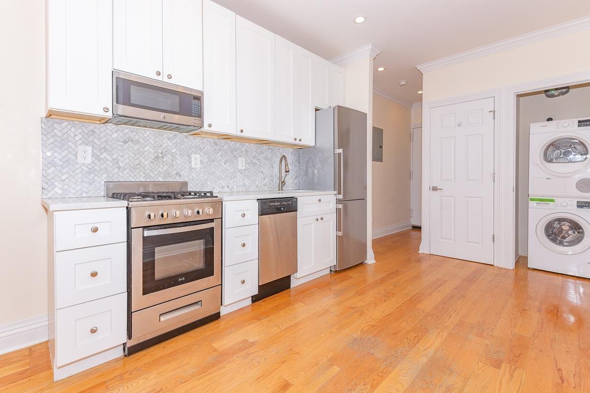 41 Jefferson St #21 - Photo 2 of 11