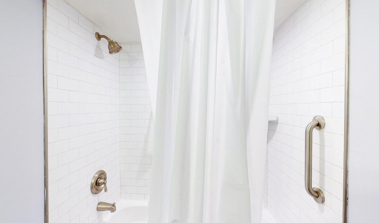 Glengreen Ln - Photo 5 of 21