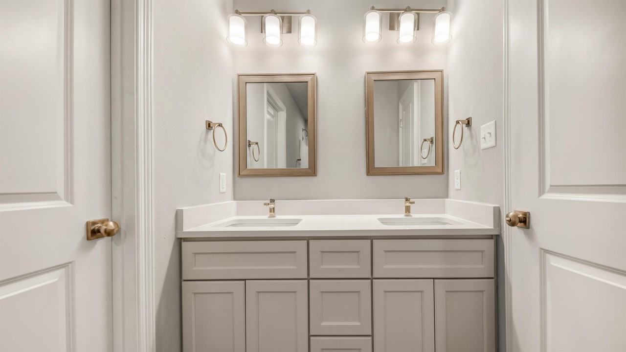 1411 Scott St #1 - Photo 5 of 10