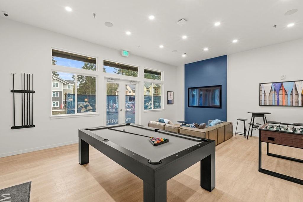 Modera Lacey - Photo 6 of 38