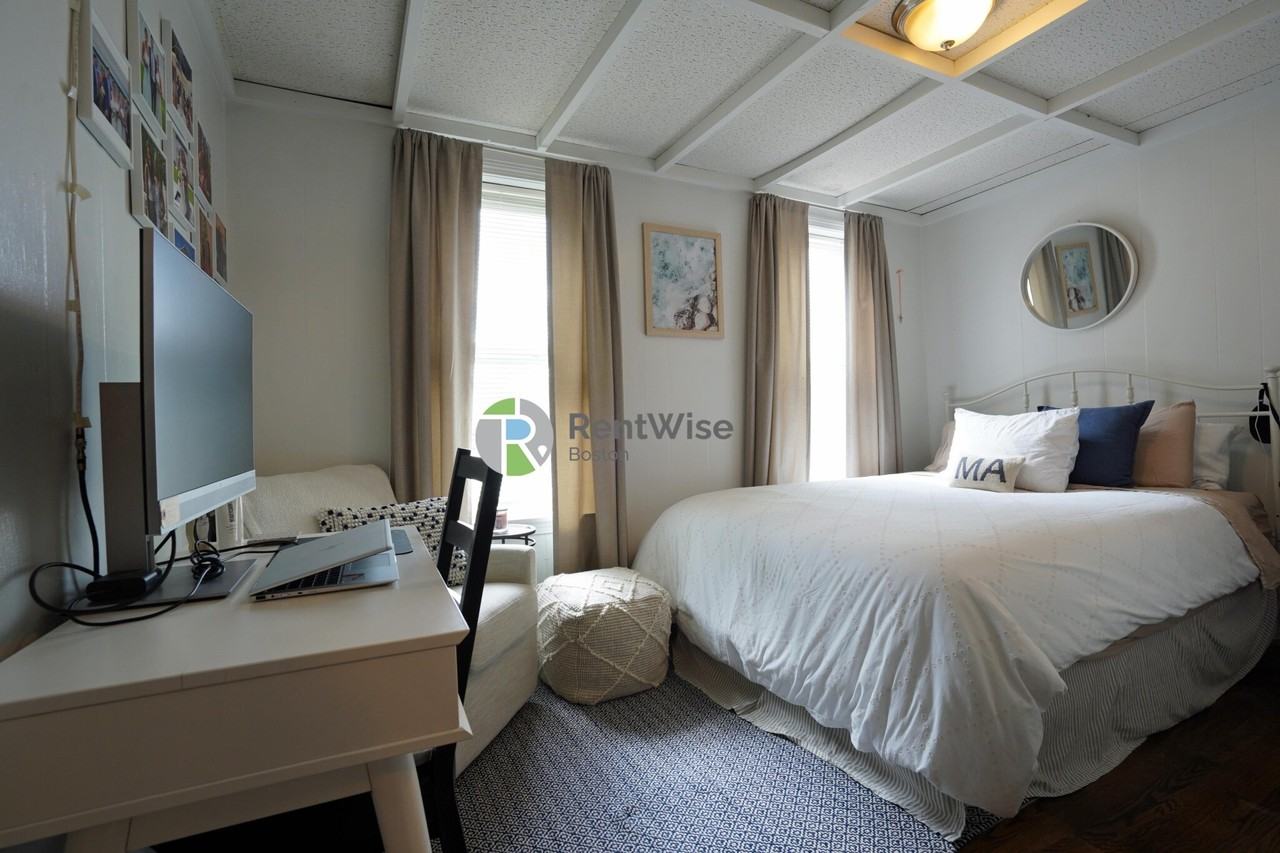 28 L St #1 - Photo 3 of 16