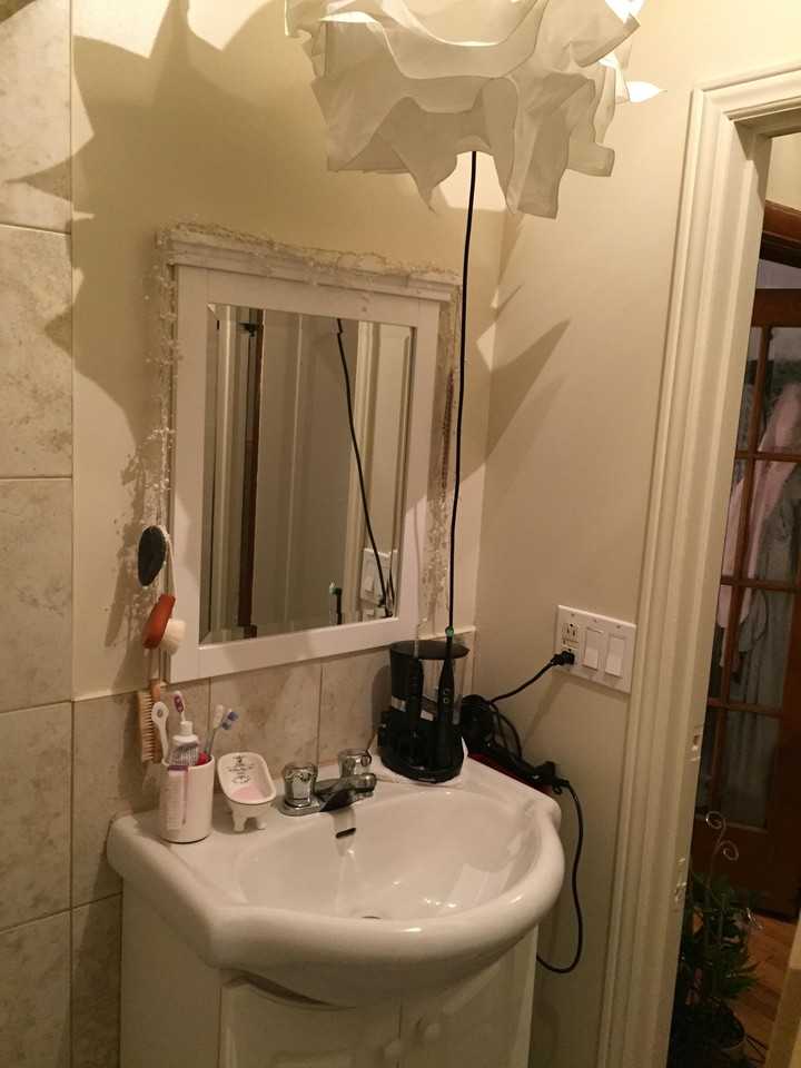 4152 Avenue Coolbrook #4512B - Photo 4 of 9