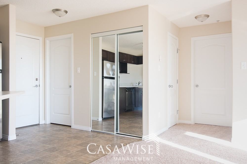 7331 Park Place South - Photo 3 of 10