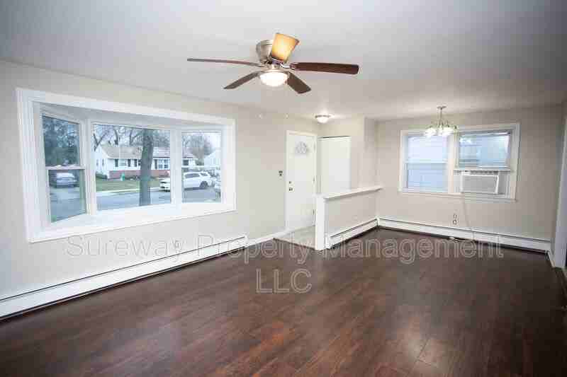 19 Estate Rd - Photo 2 of 42