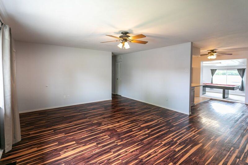 4759 Arnold Ave - Photo 3 of 19