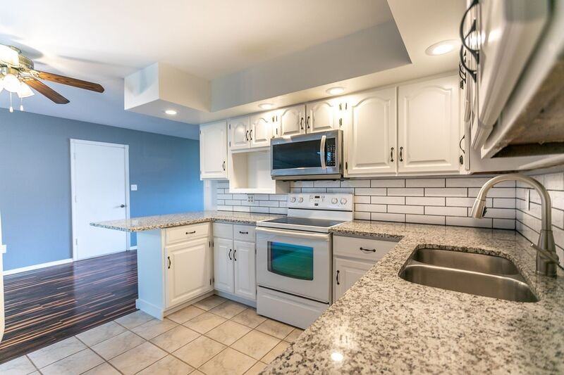 4759 Arnold Ave - Photo 6 of 19