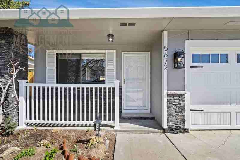 5672 W Ellens Ferry Dr - Photo 2 of 32