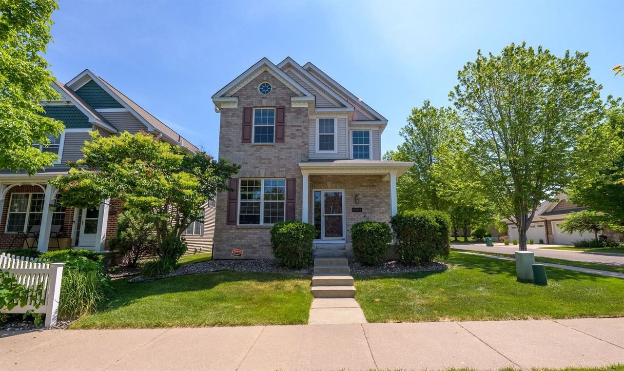 10009 Pincherry Ln - Photo 2 of 36