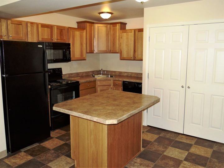 1094 Lincoln Ln #114 - Photo 2 of 6