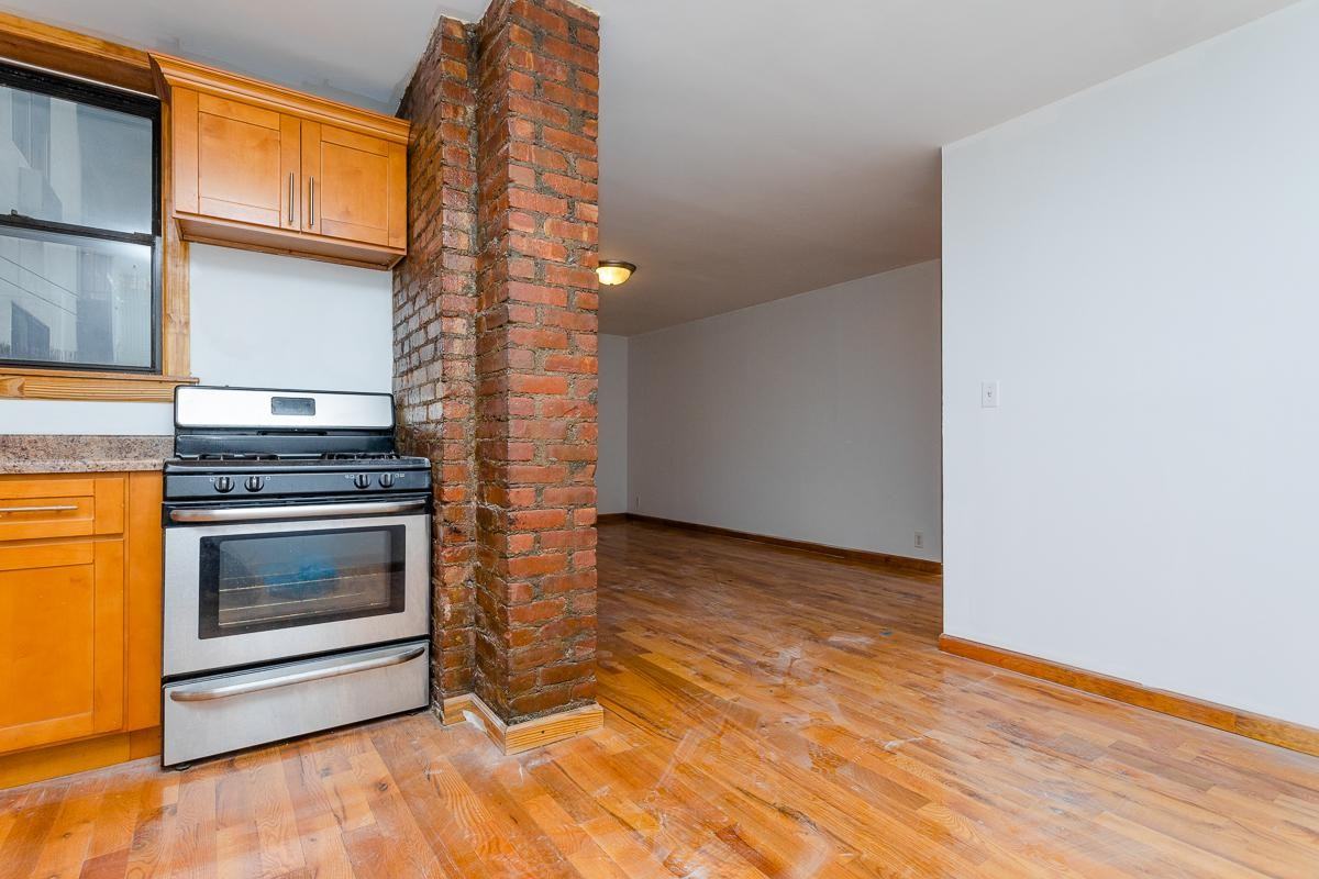 100 Broadway #1D - Photo 2 of 15