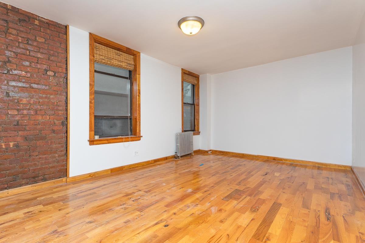 100 Broadway #1D - Photo 4 of 15