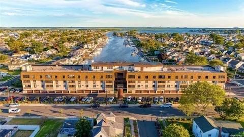 31 Casino St #3M - Photo 2 of 18