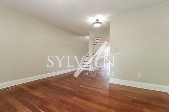3806 Cottage Ave - Photo 3 of 14