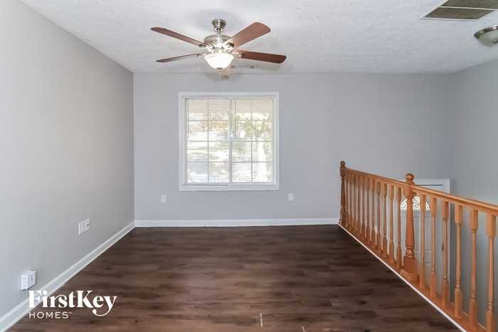 3710 Bakers Ferry Rd Sw - Photo 2 of 15