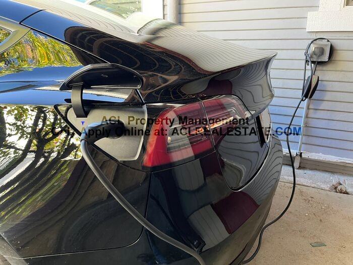 2981 107th Ave - Photo 3 of 27