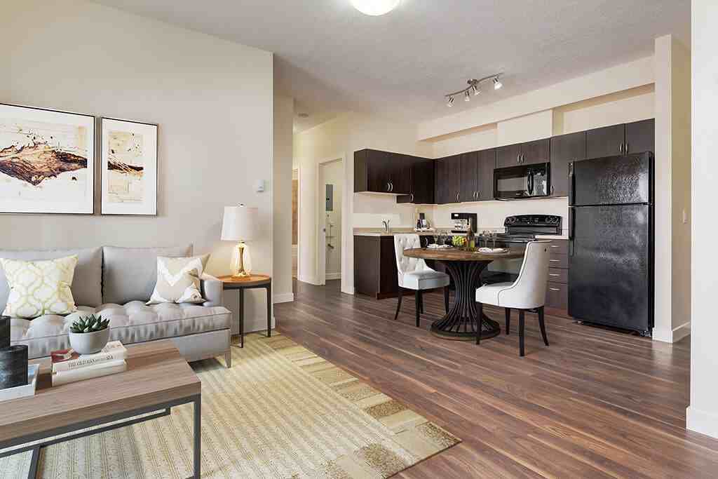 Victoria Gardens - Photo 2 of 8