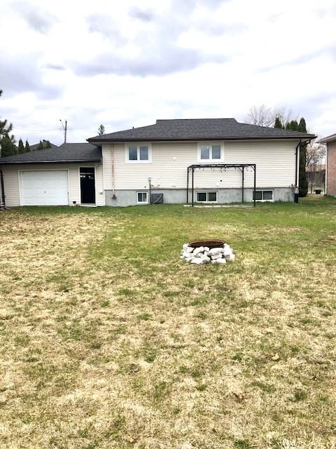 Ester 545 - Photo 2 of 3