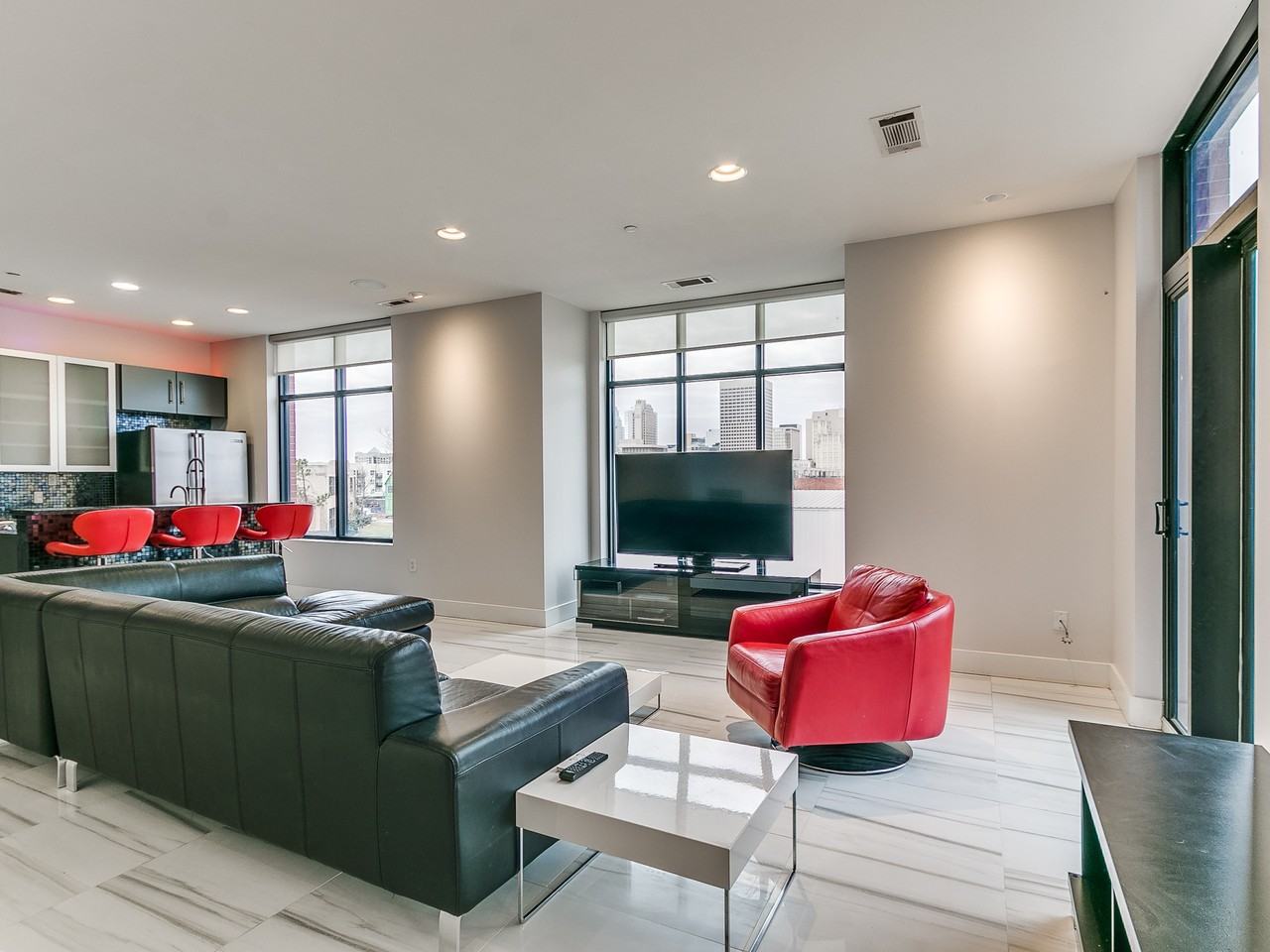 241 Ne 4th St #4 - Photo 2 of 45